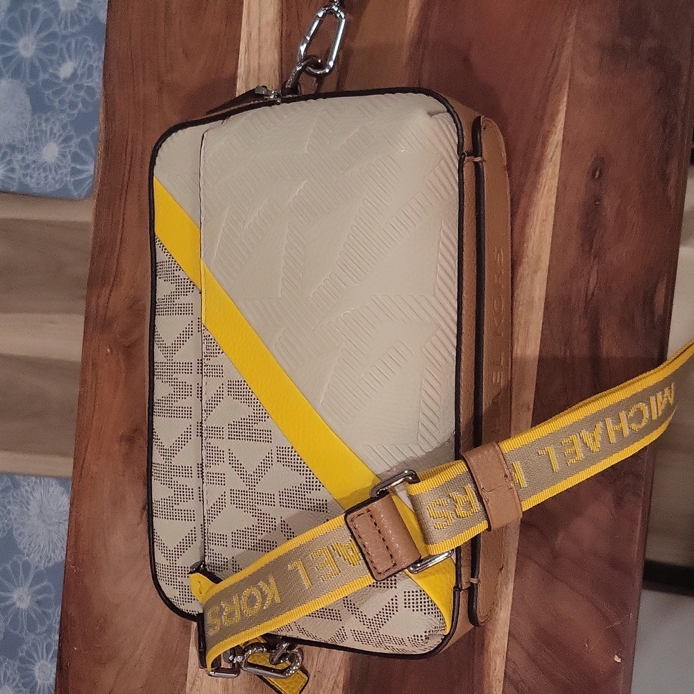 Michaels  Kors cross bag